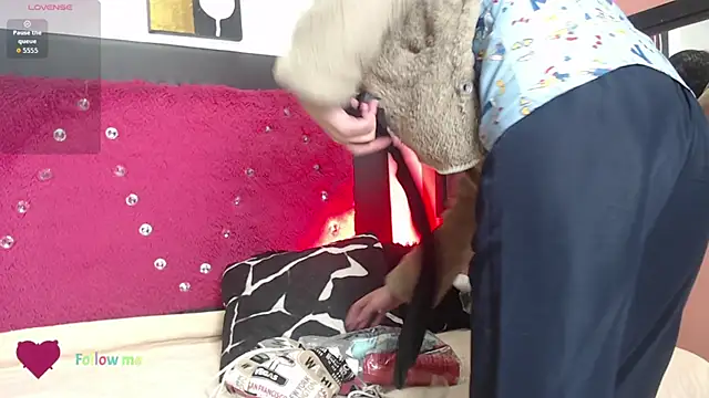 Snapshot of Engeelll chatting on October 21, 7:57 pm Engeelll online show from October 21, 7:57 pm