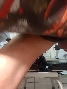 toywood online show from March 31, 7:27 pm