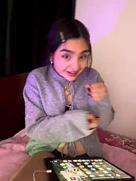 Clementyne30 online show from October 29, 11:58 pm