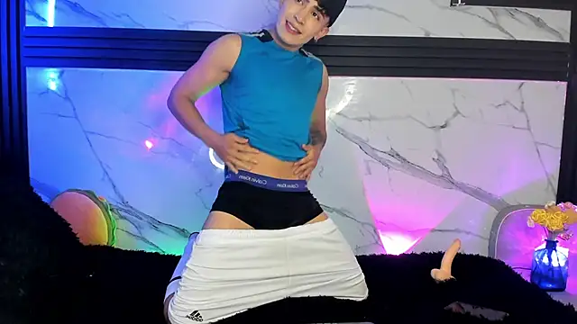 Snapshot of Saimonvela chatting on September 19, 10:19 am Saimonvela online show from September 19, 10:19 am