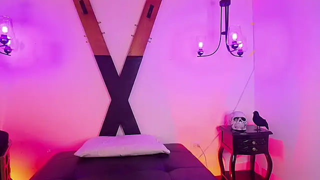 SpencerMontgomery online show from November 28, 7:14 pm