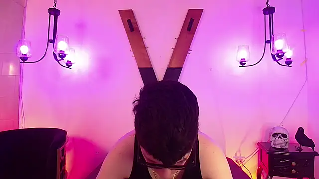 SpencerMontgomery online show from November 20, 7:14 pm