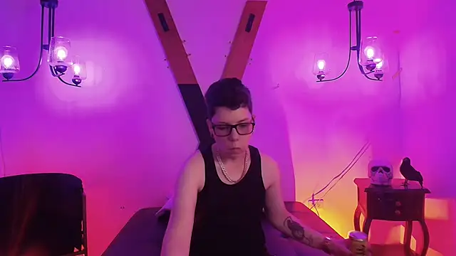 SpencerMontgomery online show from November 14, 7:50 pm