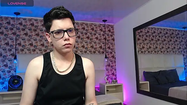 Snapshot of SpencerMontgomery chatting on September 26, 7:54 pm SpencerMontgomery online show from September 26, 7:54 pm