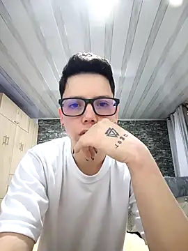 SpencerMontgomery online show from October 30, 11:56 pm