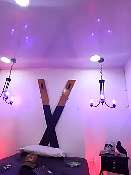 SpencerMontgomery online show from November 18, 5:49 pm