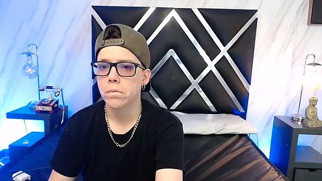 SpencerMontgomery online show from November 30, 4:30 pm