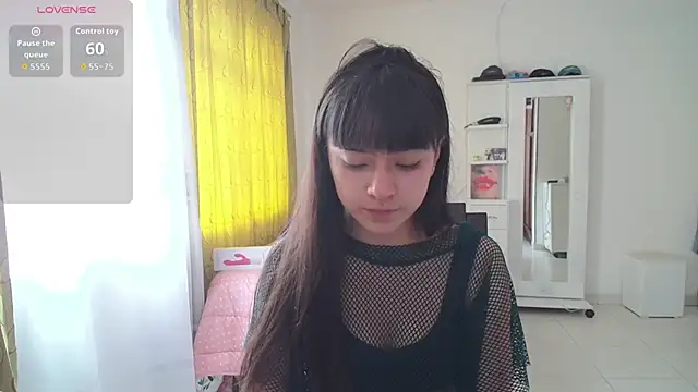 Snapshot of violetta_blackk chatting on September 25, 4:35 pm violetta blackk online show from September 25, 4:35 pm