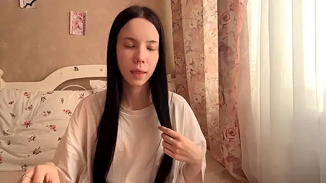 AxyKitten online show from September 22, 1:17 pm