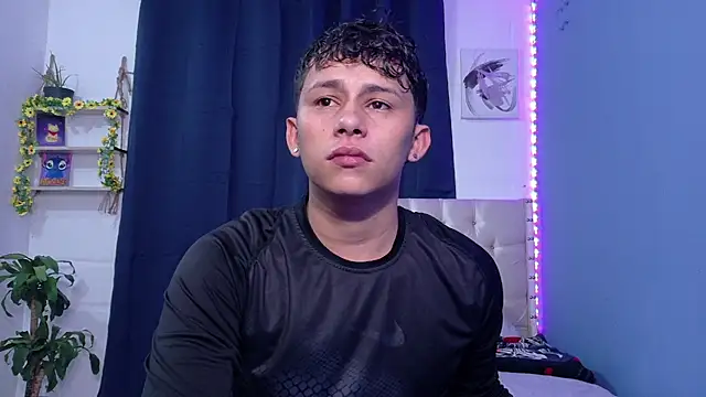 elias steel1 online show from June 20, 9:42 pm