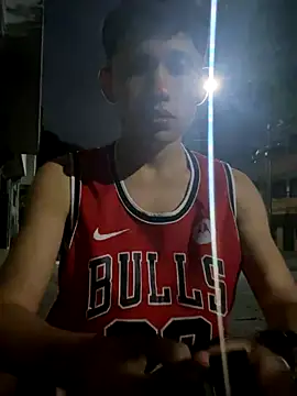 Snapshot of elfernh chatting on October 29, 3:49 am elfernh online show from October 29, 3:49 am