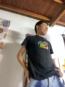 Snapshot of elfernh chatting on October 30, 8:56 am elfernh online show from October 30, 8:56 am