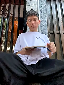 Snapshot of elfernh chatting on October 25, 10:43 pm elfernh online show from October 25, 10:43 pm