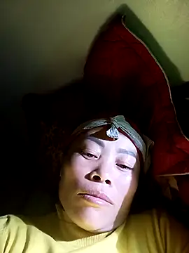 CoMay003 online show from December 18, 1:04 pm