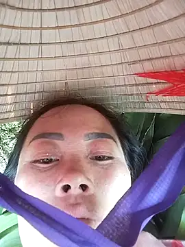 CoMay003 online show from April 14, 5:34 am