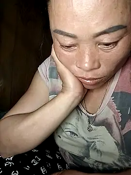 CoMay003 online show from April 11, 2:43 pm