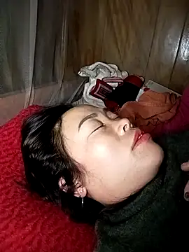 CoMay003 online show from January 15, 6:00 pm