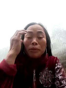 CoMay003 online show from December 5, 9:30 am