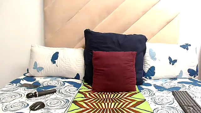 XXBUBBLYBARBIEXX online show from October 28, 4:24 am