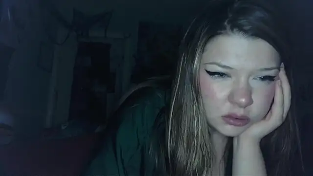 Snapshot of bimbo_gurl chatting on October 28, 2:34 am bimbo gurl online show from October 28, 2:34 am