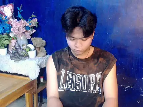 Snapshot of youre_BabyBoy chatting on January 8, 1:11 am youre BabyBoy online show from January 8, 1:11 am