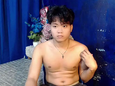 Snapshot of youre_BabyBoy chatting on February 12, 11:48 pm youre BabyBoy online show from February 12, 11:48 pm