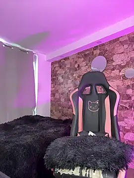 samiacooper25 online show from April 5, 11:50 am