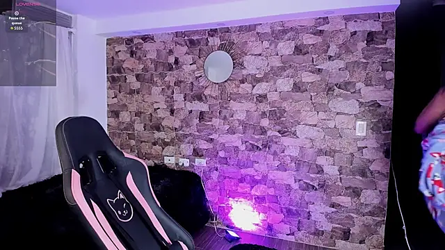 samiacooper25 online show from February 13, 4:45 am