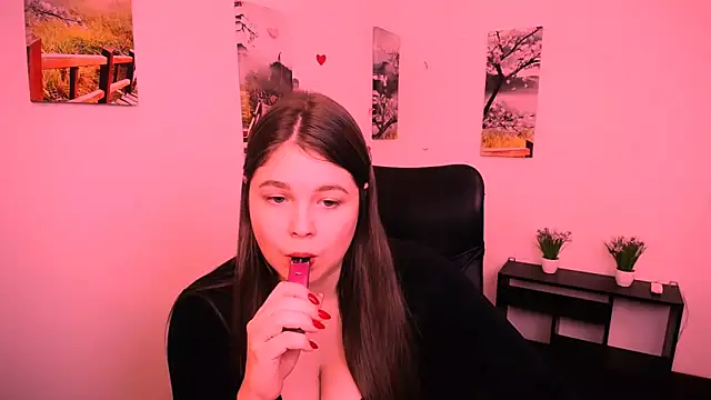 Snapshot of _Lovely_Mary chatting on September 25, 9:04 am  Lovely Mary online show from September 25, 9:04 am