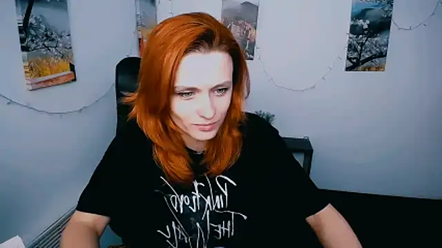 Snapshot of PeppyMia chatting on March 4, 8:22 am PeppyMia online show from March 4, 8:22 am