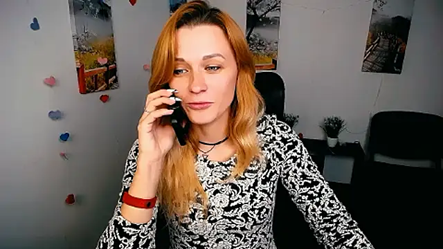 Snapshot of PeppyMia chatting on November 13, 11:03 am PeppyMia online show from November 13, 11:03 am