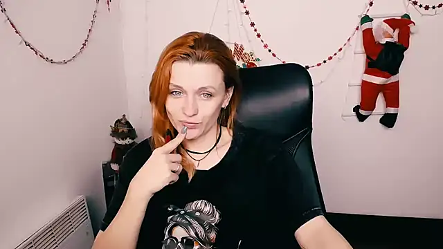 Snapshot of PeppyMia chatting on January 7, 8:08 am PeppyMia online show from January 7, 8:08 am