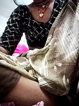 MISS-KAYA online show from April 8, 9:38 pm