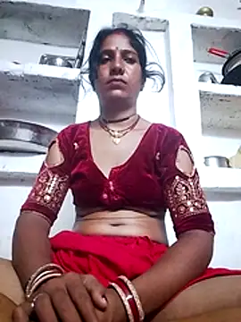 Snapshot of MISS-KAYA chatting on July 4, 9:30 pm MISS-KAYA online show from July 4, 9:30 pm