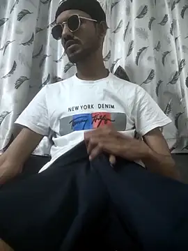 fckboy987 online show from May 18, 5:29 pm