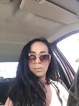 Snapshot of Rosaliemilaxxx chatting on September 28, 12:12 pm Rosaliemilaxxx online show from September 28, 12:12 pm
