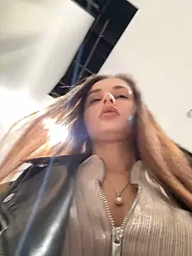 Snapshot of aurora_pink_ chatting on October 10, 9:54 am aurora pink online show from October 10, 9:54 am