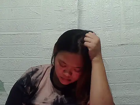 cris sweety online show from October 4, 9:55 am