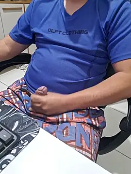 Carloskasado online show from March 11, 4:06 am