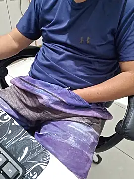 Carloskasado online show from March 7, 3:35 am