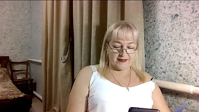 Snapshot of PlayM3Soft chatting on September 30, 6:03 pm PlayM3Soft online show from September 30, 6:03 pm