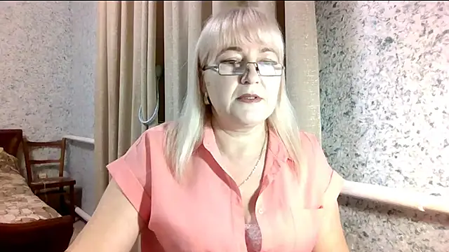 Snapshot of PlayM3Soft chatting on October 31, 6:04 pm PlayM3Soft online show from October 31, 6:04 pm