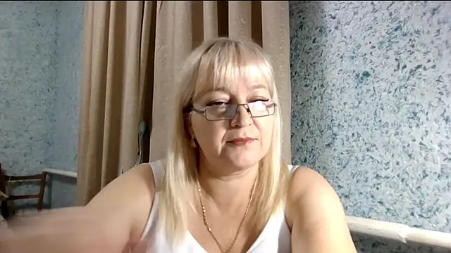 Snapshot of PlayM3Soft chatting on November 27, 6:08 pm PlayM3Soft online show from November 27, 6:08 pm