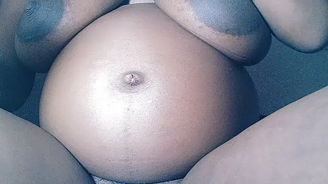 Chloe2001 online show from November 3, 9:13 am