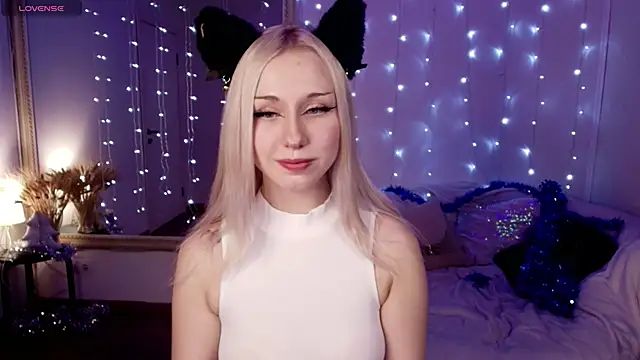 CatEyePro online show from December 19, 2:04 am