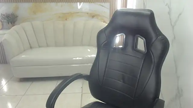 alehp rose s online show from April 25, 1:41 pm