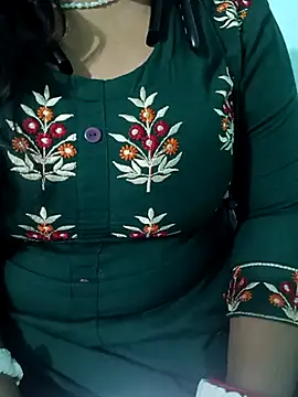 Snapshot of Anjali-bhabhi chatting on November 13, 10:19 am Anjali-bhabhi online show from November 13, 10:19 am