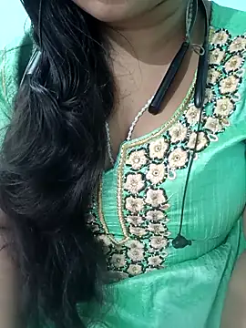 Snapshot of Anjali-bhabhi chatting on November 19, 8:25 am Anjali-bhabhi online show from November 19, 8:25 am
