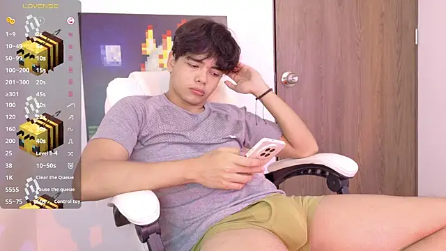 an drew18 online show from January 16, 1:04 pm