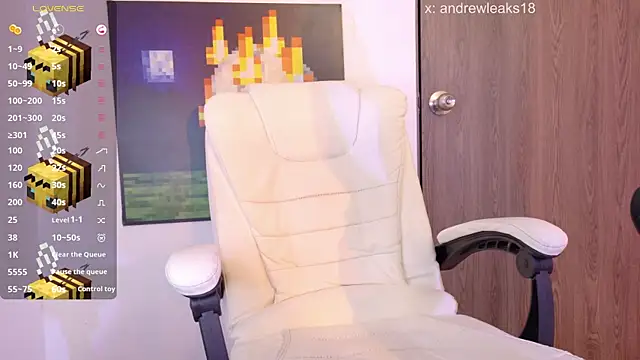 an drew18 online show from June 28, 4:02 pm